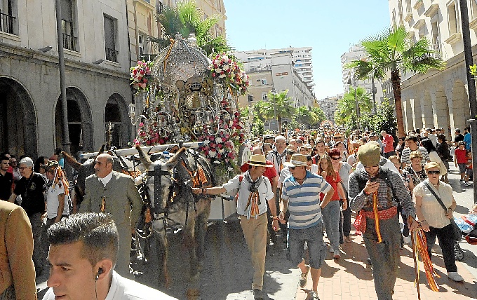 Huelva Despide A La Hermandad De Emigrantes