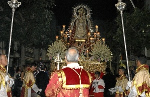 Imagen de la Virgen del Rosario que recorrio ayer las calles de la localidad