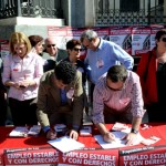 Recogida firmas ILP 01 04 2011