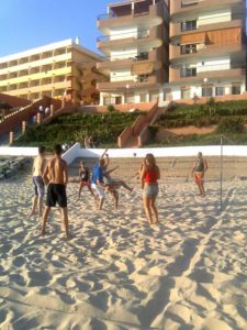 El voley playa, un clásico en Matalascañas.