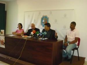 Rueda de prensa en el Obispado.1