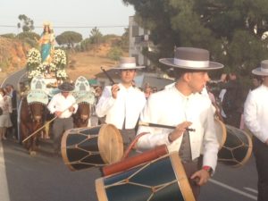 imagen de la Virgen con los Tamborileros