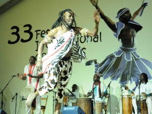 Una de las actuaciones en el Festival de Danzas de Villablanca.