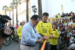 Juan Carlos Lagares inaugura la Ruta BTT