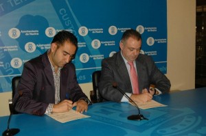 Firma del convenio del Ayuntamiento de Huelva con el restaurante Bonilla