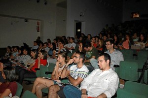 El seminario cuenta con una gran participación.