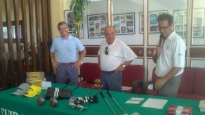 Entrega de trofeos del Torneo Dental Company de golf.