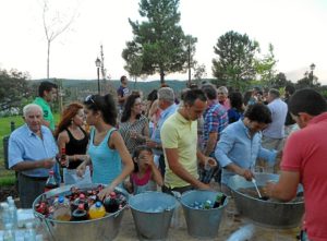 Gran ambiente durante la jornada en Linares.