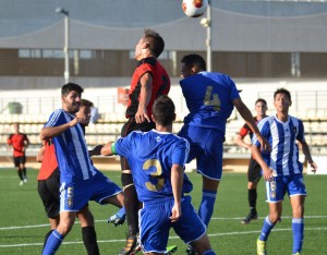 Derbi onubense entre el Ayamonte y el Recre B. (Rúa)