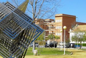 Vista de la zona de pabellones de la Universidad de Huelva.