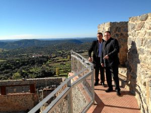 Visita a las obras del castillo de Aracena.