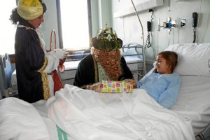 Visitas Reyes Magos asilos, hospitales (2)