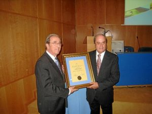 REconocimiento a Rafael Avila-avila