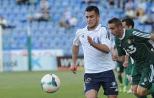 Joselu, ante la Ponferradina. (Espínola)