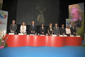 (Minuto de silencio en el congreso nacional de regantes)