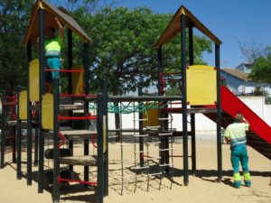 Puesta a punto Parques Infantiles (3) (Copiar)