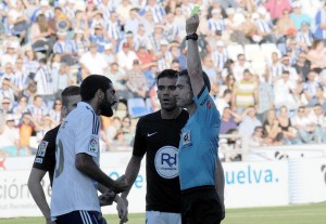 Menosse viendo su auinta cartulina amarilla. (Espínola)