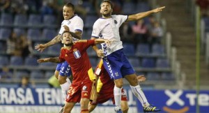 Manu Molina ante el Tenerife.