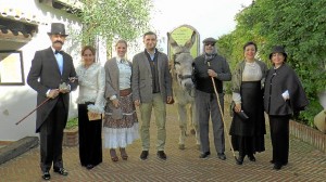 junto a la cuadra de Platero