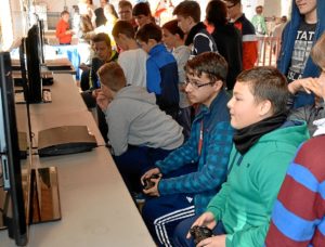 FERIA VIDEOJUEGOS