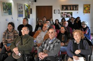 ambiente de la presentacion del poemario.