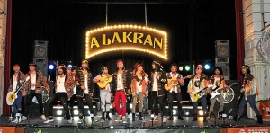 Comparsa de Valverde 'Los Alakranes', en el Gran Teatro onubense.