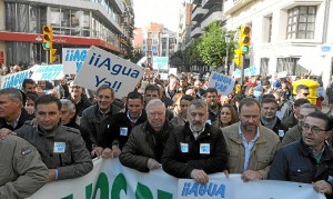 manifestacion agua condado en huelva-004