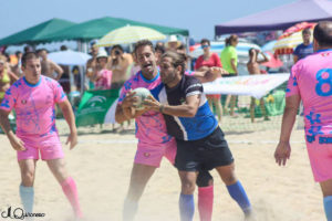 Torneo de rugby playa en Punta Umbría.