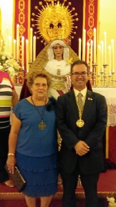 La Alcaldesa isleña, a la derecha, junto al presidente del consejo, el Hermano Mayor de los 33 y la representante de la Sacramental de la Virgen del Mar