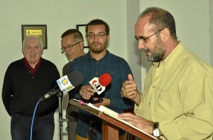 Eladio Mendez, prologista.