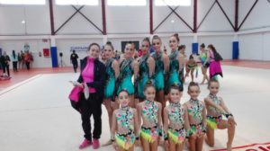 Benjamines y seniors precopa del Gimnasia Rítmica Huelva en el torneo de Lebrija.