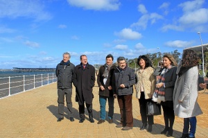 Presidente Puerto, alcalde Huelva y otras personalidades Paseo  Ria