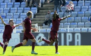 Jugadoras del Jumilla celebrando el gol de Paolo. (Espínola)