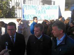 protesta pp bollullos instituto 4208