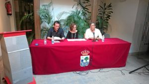 De izquierda a derecha, Antonio Martin, Charo Perira y Francisco Gonzalez