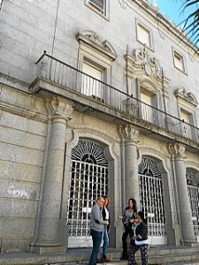 edificio hacienda en huelva