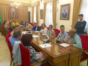 pleno renuncia loles lopez ayamonte (1)