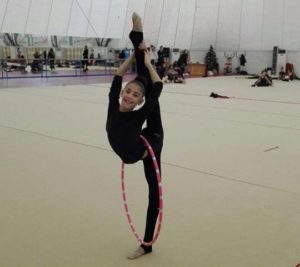 Ángela Martín, gimnasta del Club Rítmico Colombino.