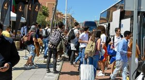 Estudiantes portugueses vuelven a tomar Punta Umbría tras dos años de parón