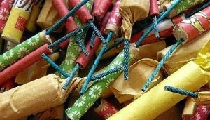 Prohibido tirar petardos en Punta Umbría con multas de hasta 90.000 euros