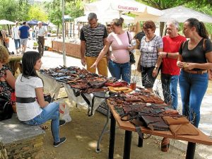 Mercado artesanal en La Granada de Riotinto 2