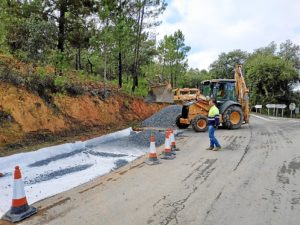 Arreglo carretera a Valdelarco 2