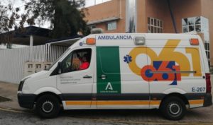 Un hombre sufre un derrame cerebral tras caerse de un patinete eléctrico en Valverde