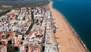 El espigón de La Antilla se ubicará en la zona de Levante y tendrá 150 metros