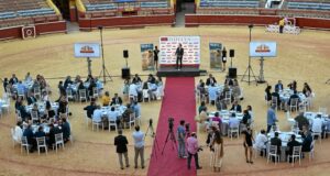 Presentacion carteles taurinos para las Colombinas 15