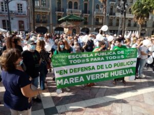 Concentración en Huelva en favor de la sanidad pública