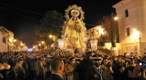 Procesion de la Virgen del Rosario en Cartaya 1