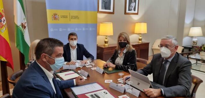 Reunion Presidenta Puerto de Huelva con delegado del Gobierno en Andalucia1