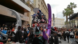 Cabalgata del Carnaval Colombino de Huelva (2)