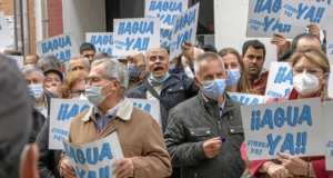 Concentración de agricultores ante la Subdelegación del Gobierno en Huelva (6)